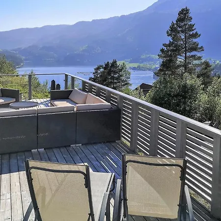 Stunning In With Kitchen Holiday home