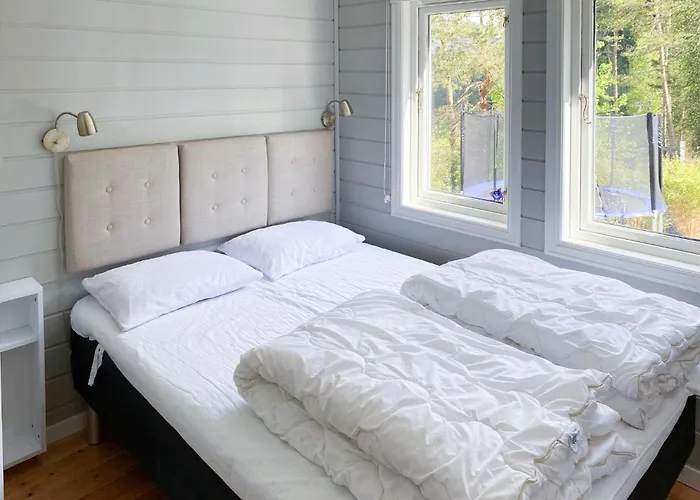 Stunning In With Kitchen